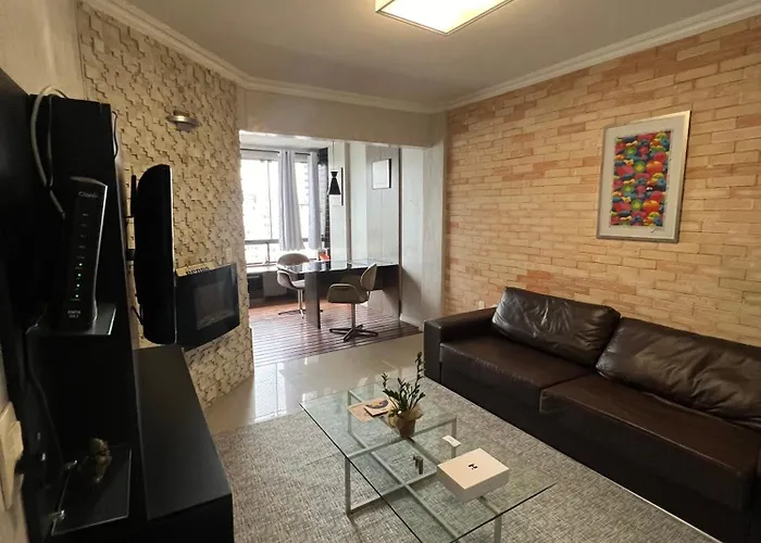 Apartamento Bem Localizado 1 Quadra Do Mar - Cento De Balneario Camboriu